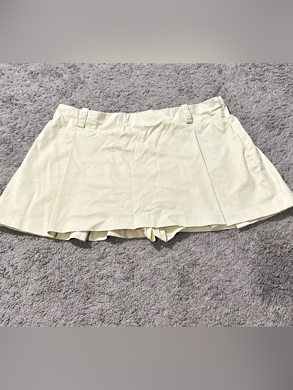 Abercrombie & Fitch Yellow Skort